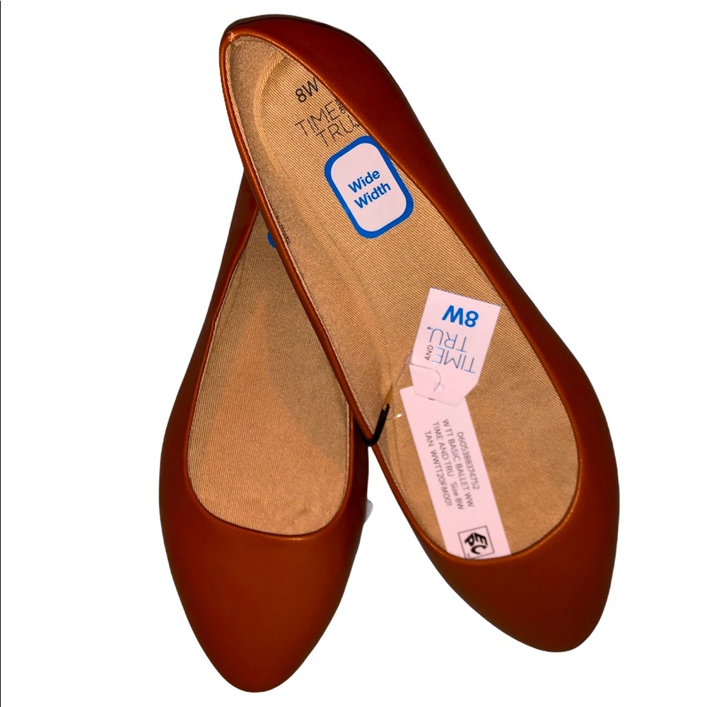 Time and Tru Brown Flats (8 WIDE)